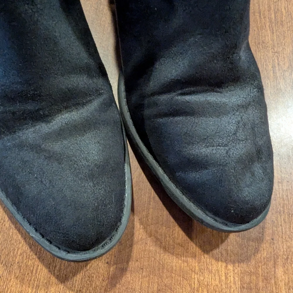Black Ankle Boots with Chunky Heel and Gold‎ Buckles